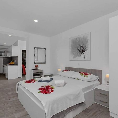 Apartman-Studio Meri Makarska Eksteriør bilde